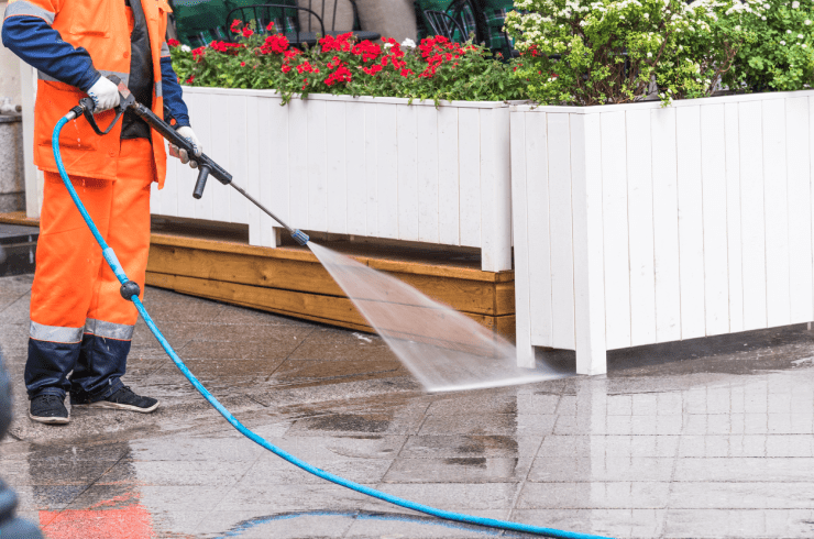 Concrete Cleaning by Santos